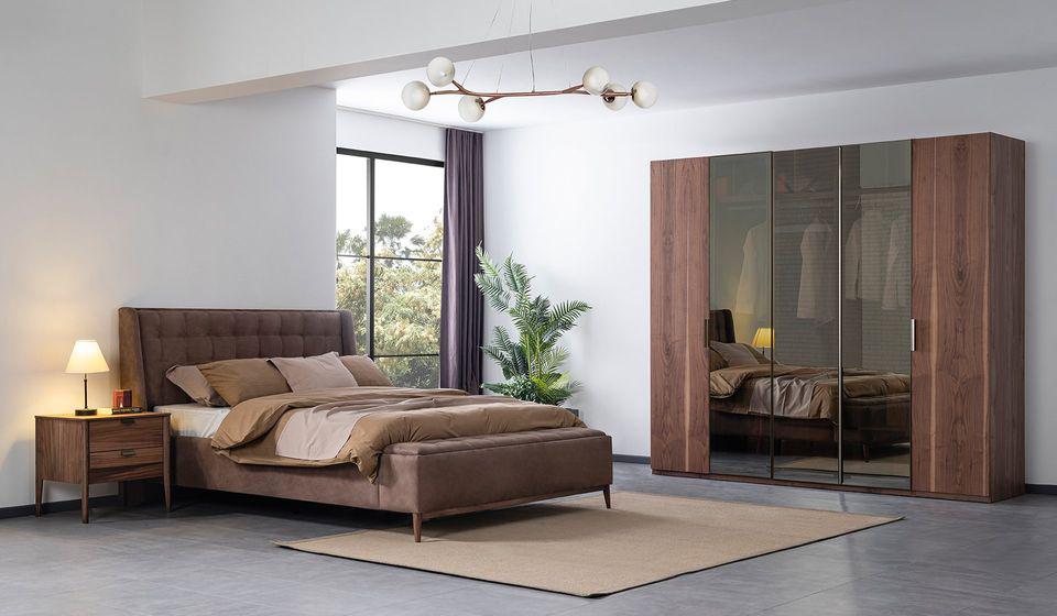 Antik Bedroom