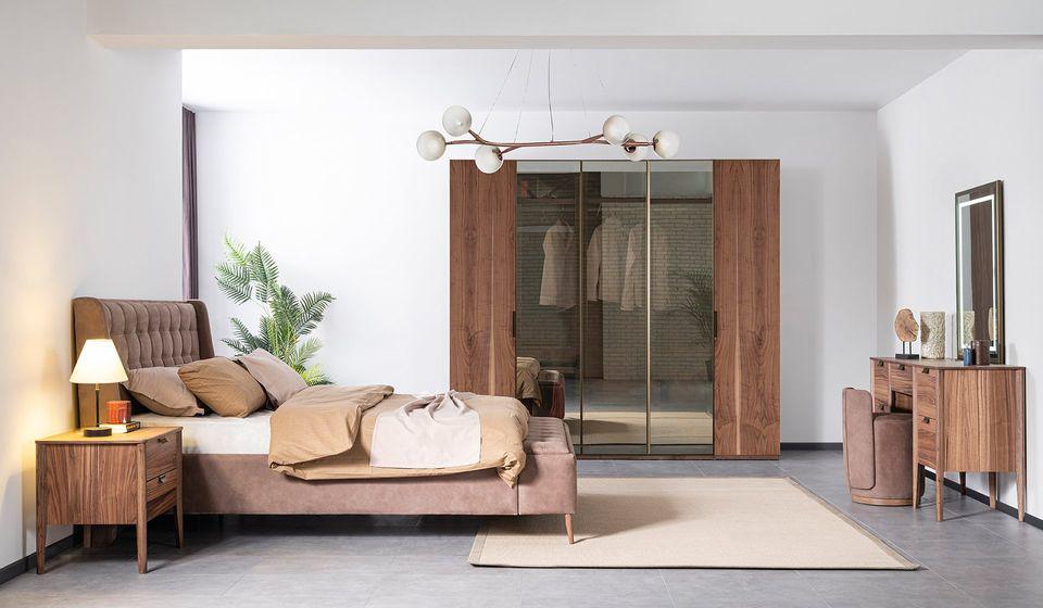 Antik Bedroom