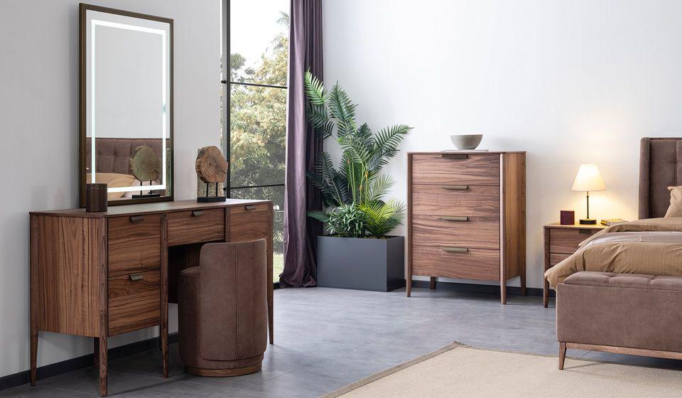 Antik Bedroom