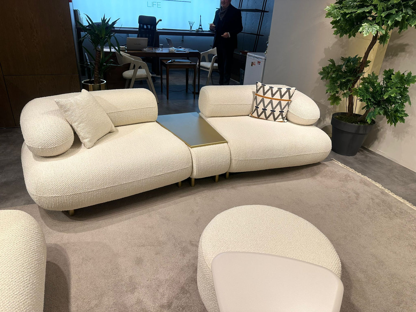 STYLISH SOFA SET